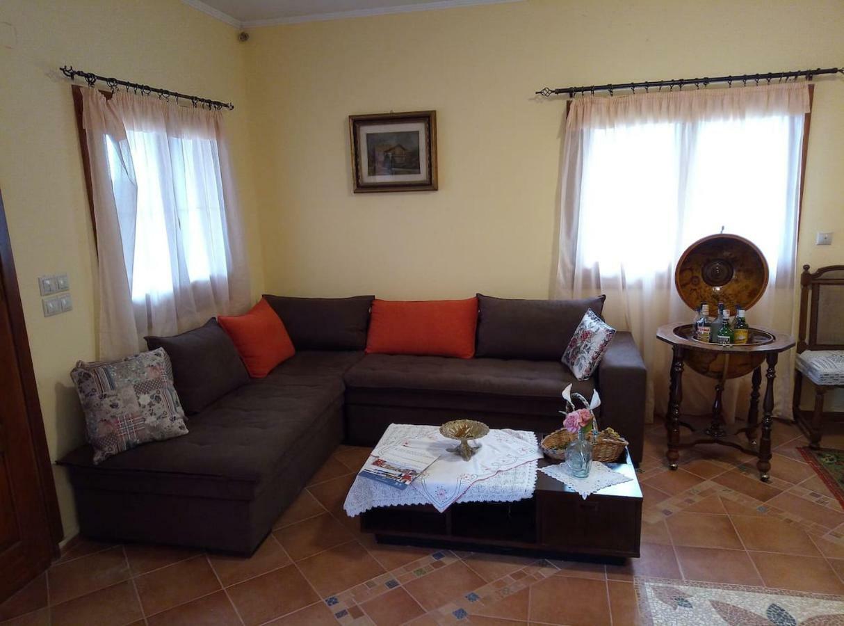 Villa Silvia Ágios Matthaíos 외부 사진