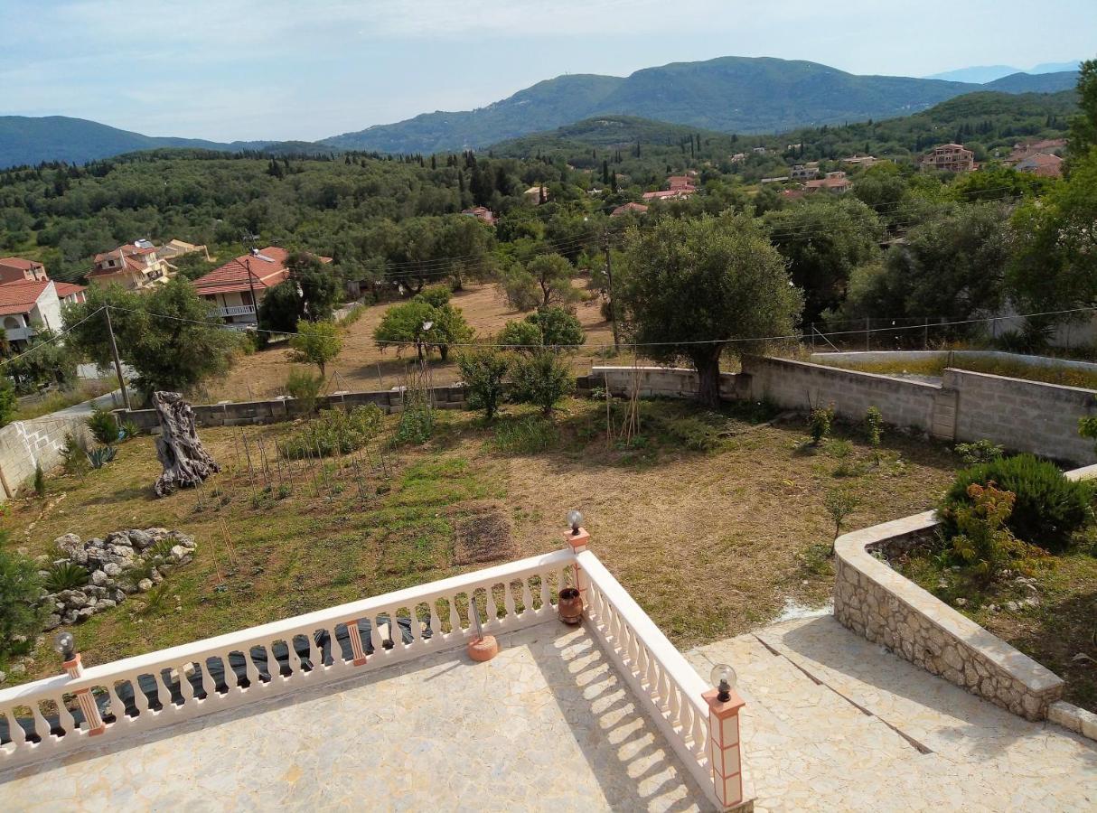 Villa Silvia Ágios Matthaíos 외부 사진